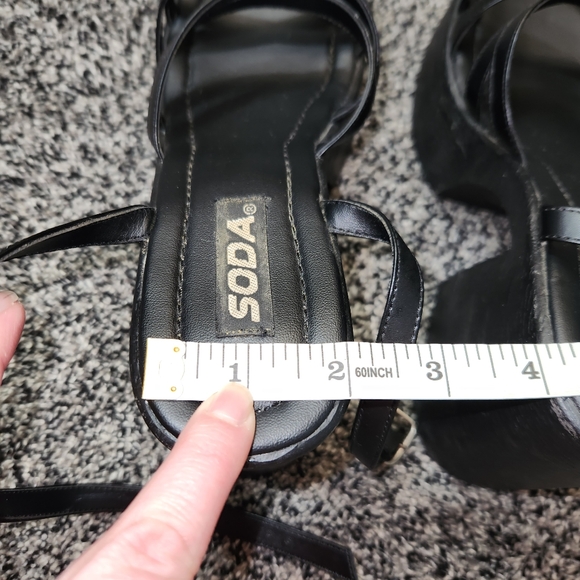 soda chunky Black Strappy sandals Thick Retro Y2k 90s*please See Photos For Size - Picture 13 of 16